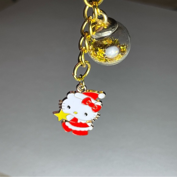 Hello Kitty Christmas Keychain Bag Charm - Picture 2 of 5